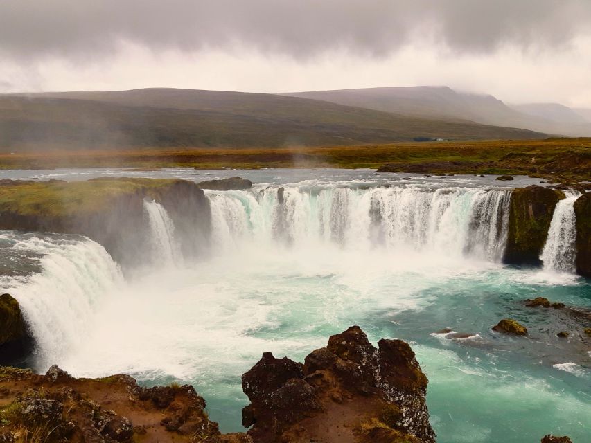Akureyri: Goðafoss, Laufas & The Christmas House Tour - Historical Significance of Goðafoss