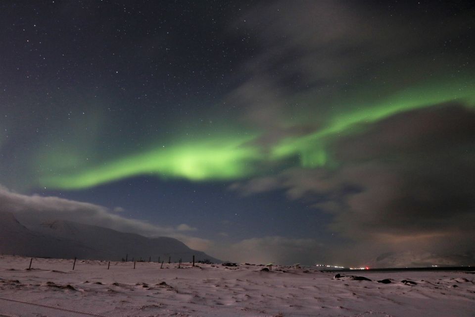 Akureyri: Hunt for the Northern Lights Photography Tour - Experience Highlights