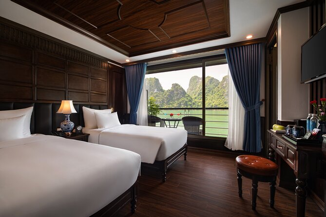 All-Inclusive 3 Day/2 Night Halong Luxury Cruise Meals, Cave, Kayaking, Swimming - Dining and Meal Details