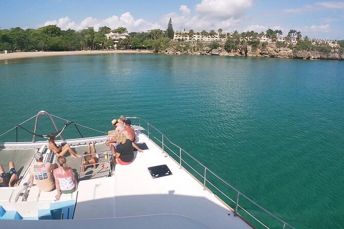 Amber Cove & Taino Bay Shore Excursion, Private Charter on Blue Sky Catamaran - Activities and Highlights