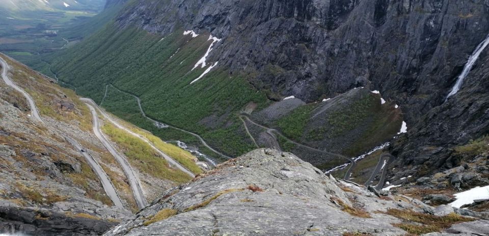 Åndalsnes - Trollstigen & Trollwall Guided Bus Tour - Scenic Features of the Tour
