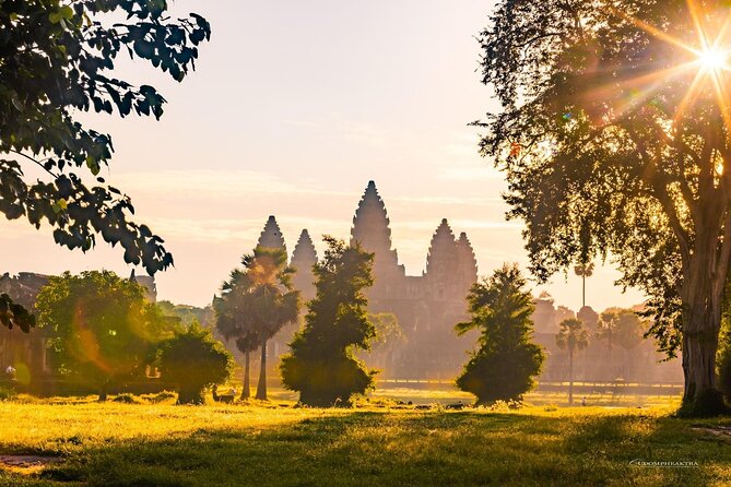 Angkor Wat Sunrise Guided Join-In Tour - Meeting Details