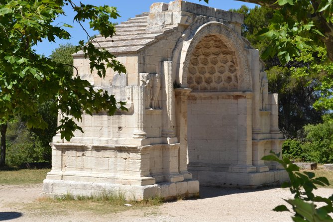 Arles, Les Baux and Saint Remy De Provence From Marseille - Meeting and Pickup Information