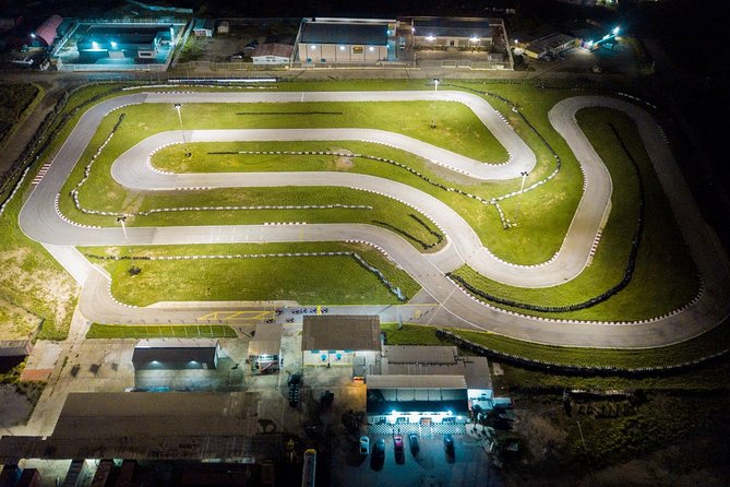 Arubas Karting Speedway Experience - Included Equipment and Amenities