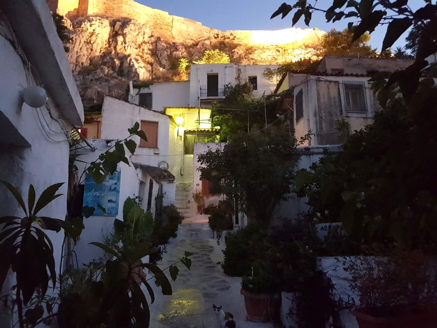 Athens: Evening Guided Walking Tour With Plaka & Dinner - Experience Features