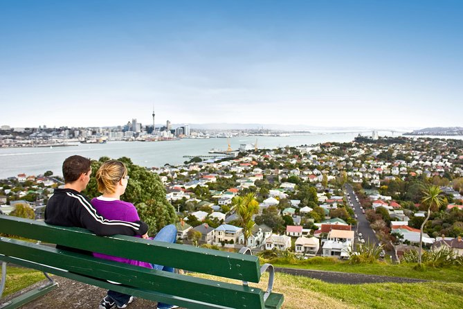 Auckland City Tour & Kumeu Wine Country Includes Wine Tastings & Lunch - Scenic North Shore Drive