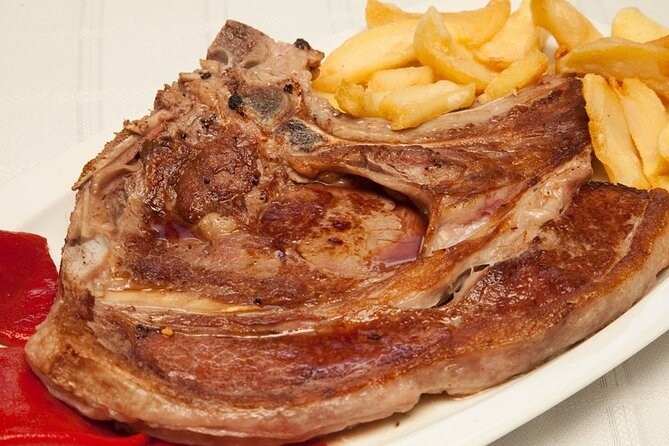 Avila and Segovia Tour With Monuments and Gastronomic Lunch From Madrid - Key Monuments Included