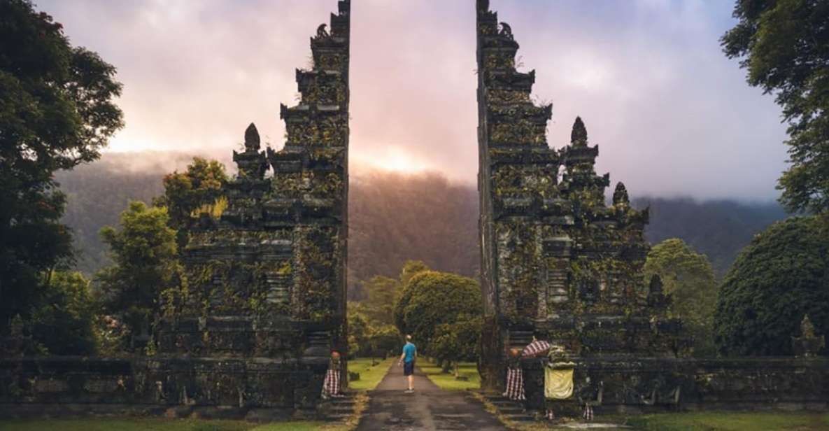 Bali: Iconic Handara Gate With Dolphin Watching Tour - Highlights of the Tour