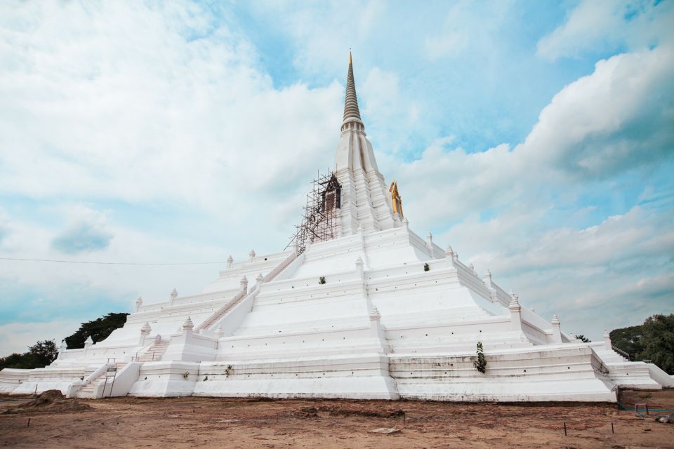 Bangkok: Ayutthaya & Lopburi Monkey Temple Private Day Trip - Visit Wat Phra Si Sanphet