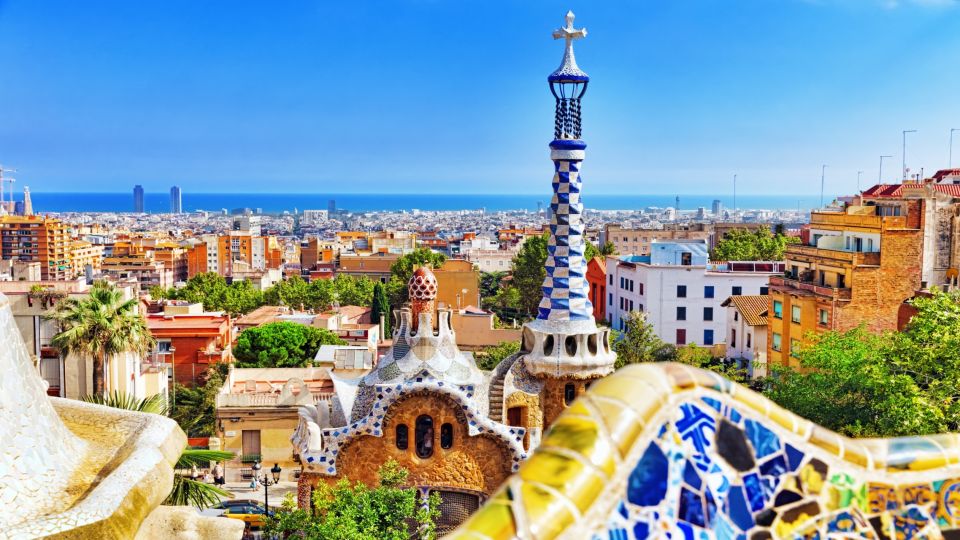 Barcelona Modernist Architecture and Art Guided Walking Tour - Itinerary Details