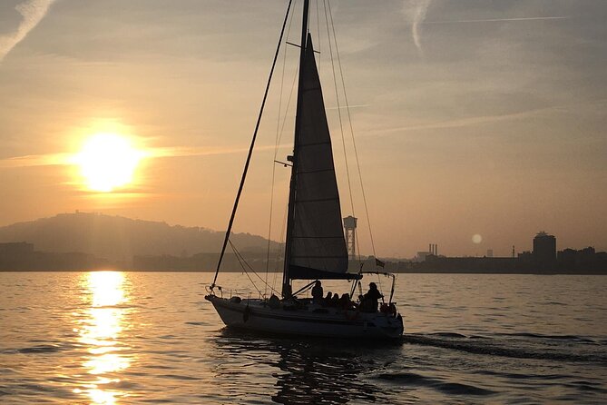 Barcelona Sunset Cruise With Open Bar of Cava & Local Champagne - Customer Reviews and Feedback