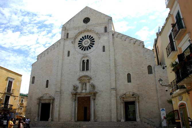 Bari Walking Tour in Small Group - Health and Safety Measures