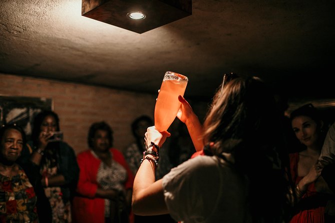 Barolo & Barbaresco Wine Tour With a Sommelier - Sommelier-Led Wine Tasting Experiences