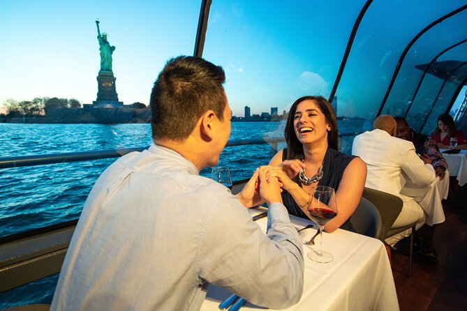 Bateaux New York Dinner Cruise - Luxurious Dining Experience