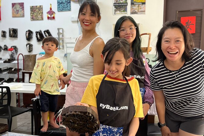 Batik Bag Painting Workshop by Mybatik - Batik Demonstration