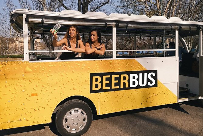 BeerBus Budapest - Sightseeing Partytour - Ideal for Celebrations