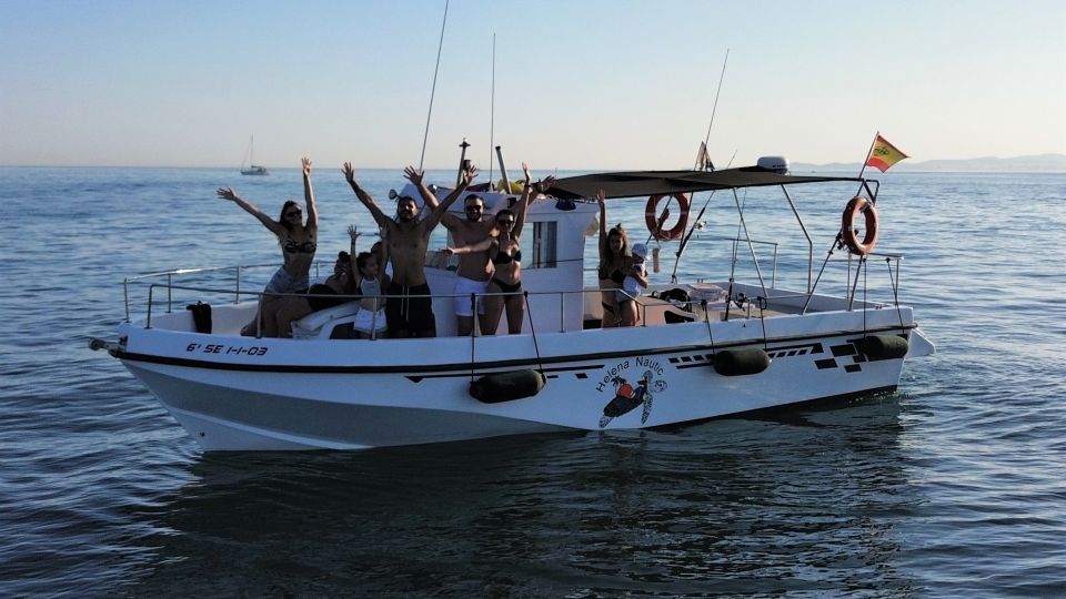 Benalmadena: Private Boat Trip With Drinks & Snacks - Offered Activities