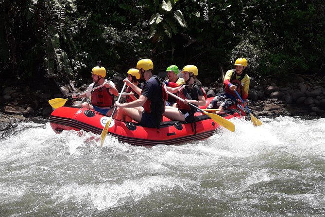 Best Whitewater Rafting Sarapiqui River, Costa Rica, Class II-III - Meeting Location and Travel Tips