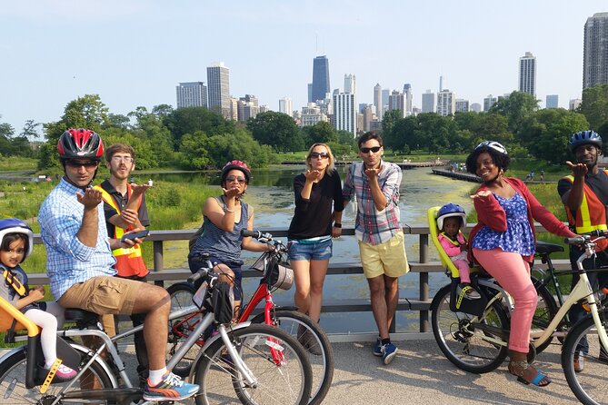 Bike Tour of Chicagos Lakefront Neighborhoods - Tour Inclusions and Equipment