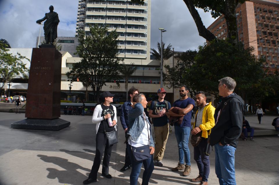 Bogotá: 3-Hour Private Tour of La Candelaria - Guided Tour Experience
