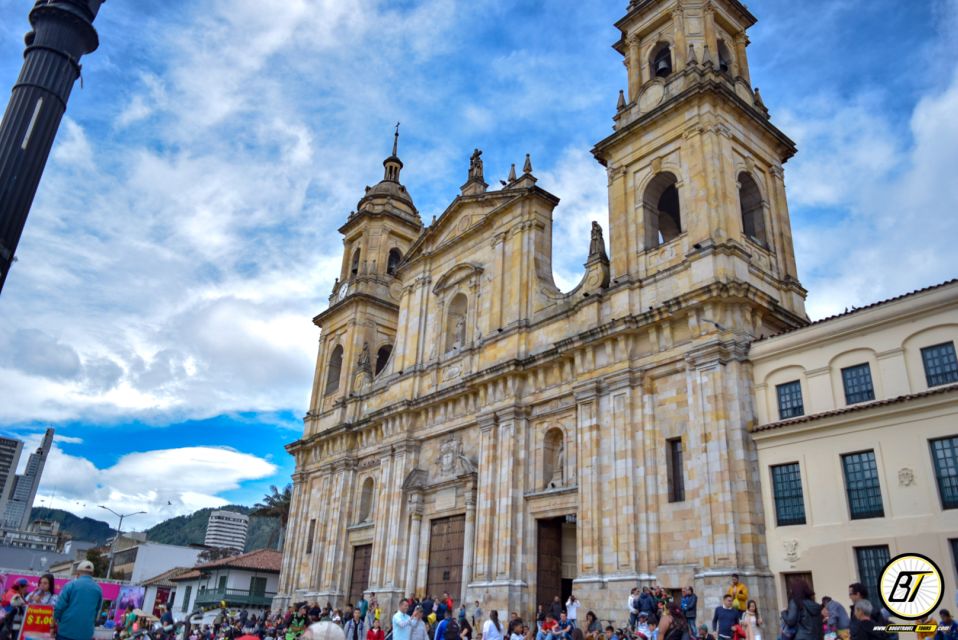 Bogota: Downtown City and Monserrate Hill Private Tour - Monserrate Hill Experience