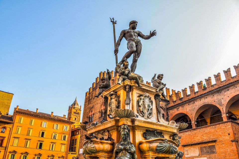 Bologna: First Discovery Walk and Reading Walking Tour - Tour Features and Benefits