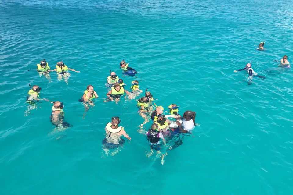 Bridgetown: Carlisle Bay Turtle and Shipwreck Boat Cruise - Snorkeling the Shipwreck