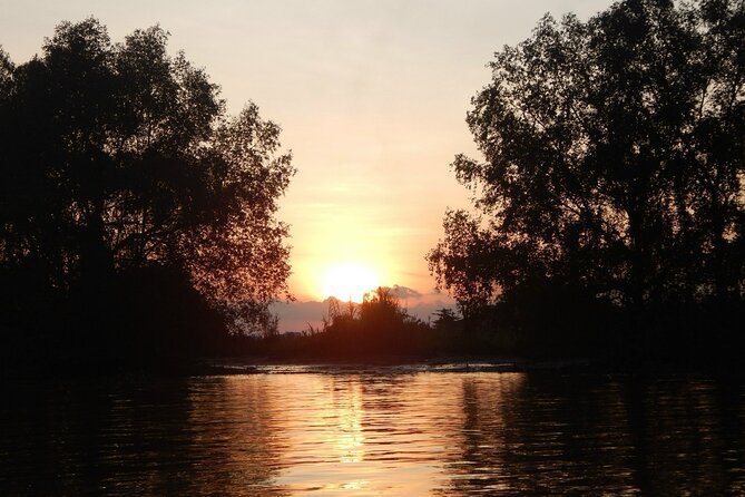Cai Rang Floating Market, See Sunrise, Cocoa Orchard, Small Canal - Whats Included