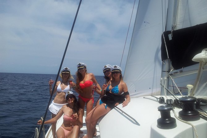 Cala Comte Private Catamaran Tour - Amenities and Equipment