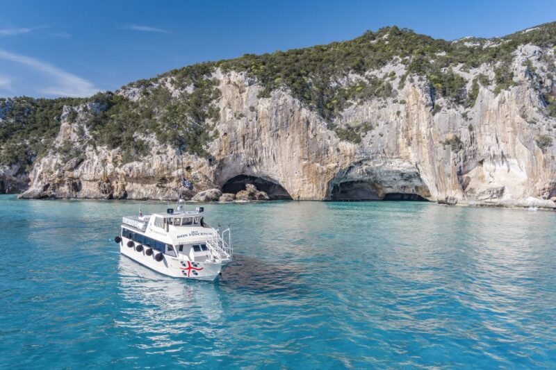 Cala Gonone: Bue Marino Cave and Cala Luna Boat Tour - Highlights of Cala Luna Beach