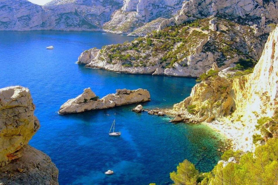 Calanques Of Cassis, the Village and Wine Tasting - Itinerary Highlights