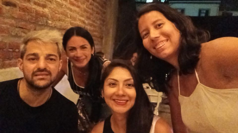 Cali: Pub Crawl Salsa in Cali - Salsa Bar Experience