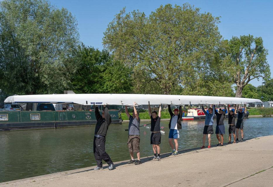 Cambridge: INDOOR Rowing Experience and Tour of Boathouse - Facilities and Equipment