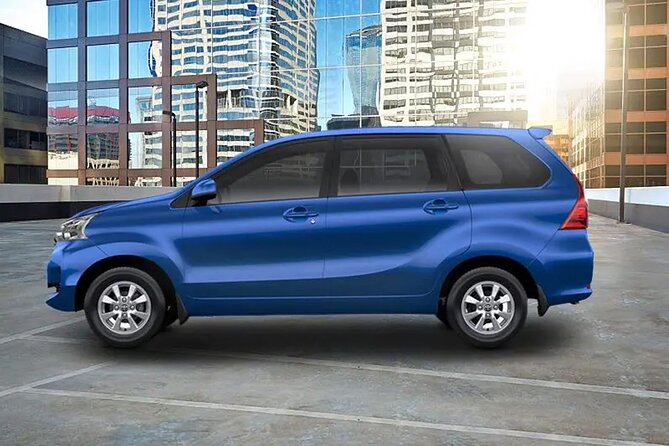 Car Rental With English Speaking Driver - English-speaking Driver for Your Comfort