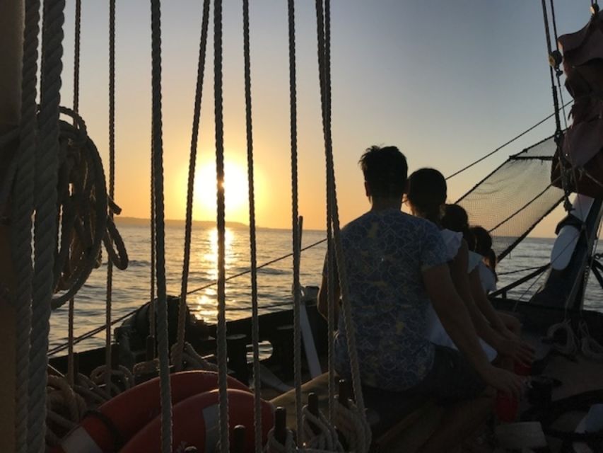 Cartagena, Colombia: Sunset Pirate Cruise With Open Bar - Scenic Route and Highlights