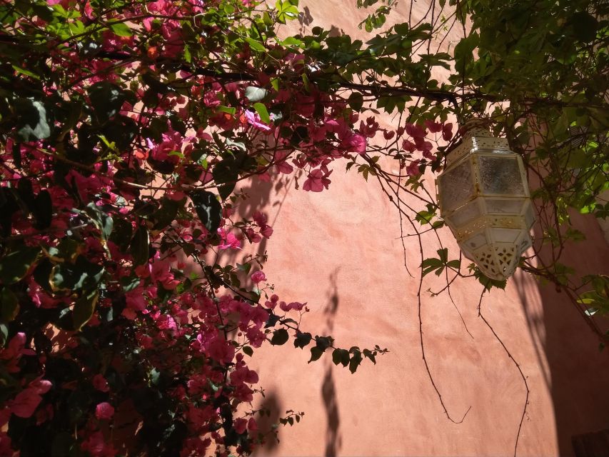 Chania Old Town: Artisans & Sightseeing Walking Tour - Included Features