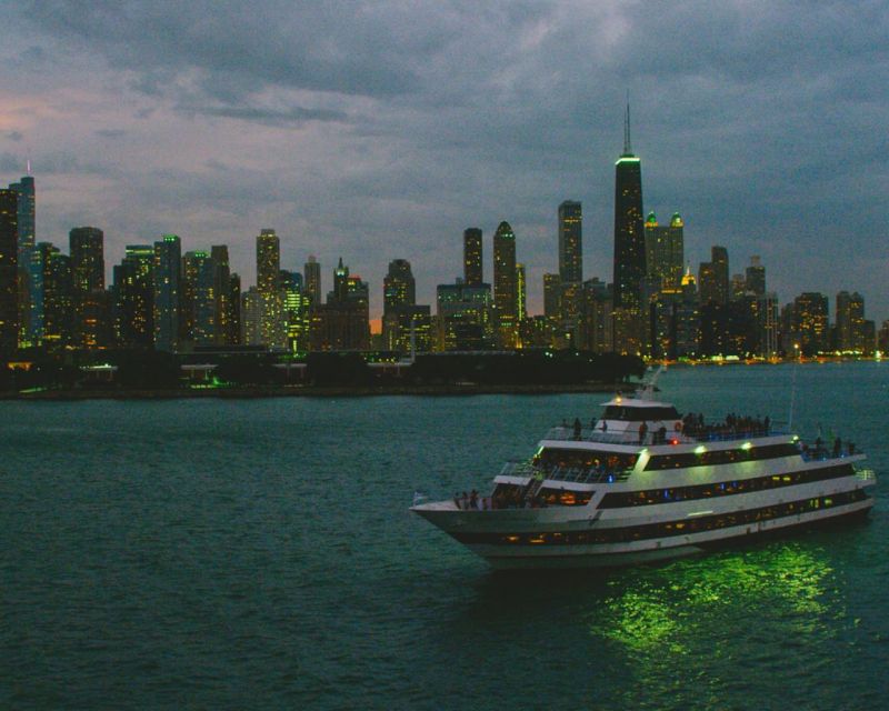 Chicago: Fireworks Buffet Dinner Cruise on Lake Michigan - Dress Code