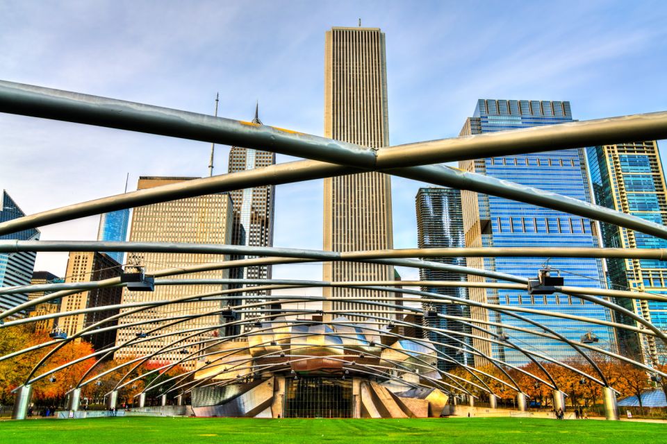 Chicago: Millennium Park Self-Guided Walking Tour - Exploring the Harris Theater