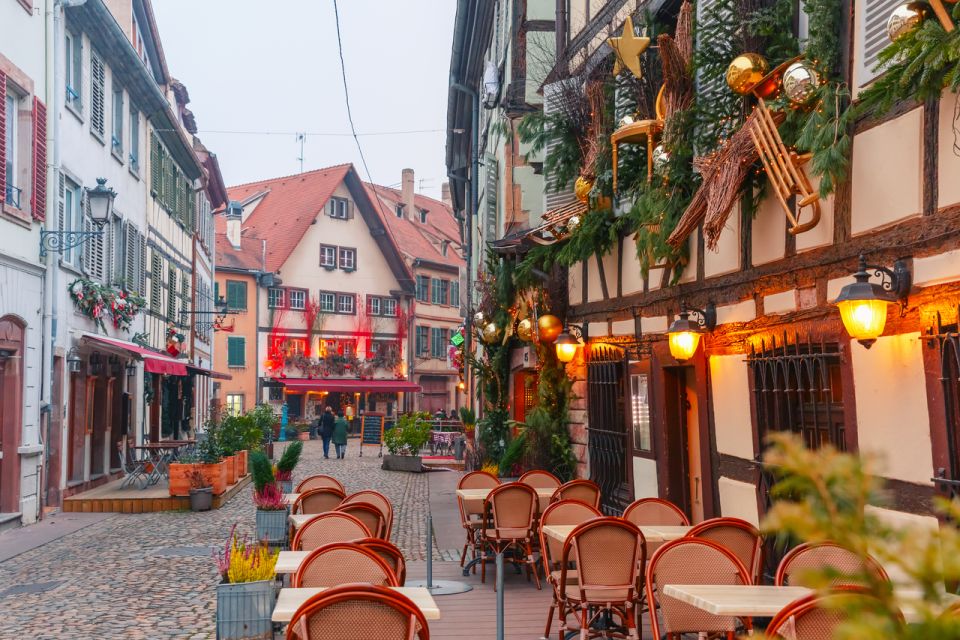 Christmas Joy in Strasbourg Walking Tour - Experience Features