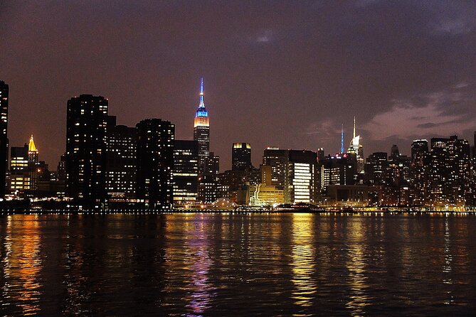 Circle Line: New York City Harbor Lights Cruise - Accessibility Features