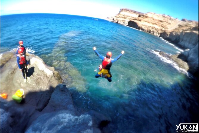 Coastering in Gran Canaria (Aquatic Route in the Ocean Cliffs) - Exploring the Mogán Cliffs