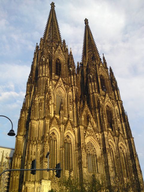 Cologne Walking Tour With a Visit to World Famous Cathedral - Architectural Highlights