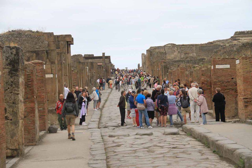 Cruise Ship: Guided Tour in Pompeii + Sorrento, Amalfi Coast - Detailed Itinerary