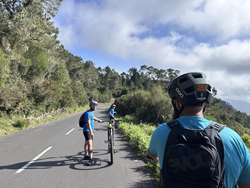 CULINARY FOOD & (E) BIKE TOUR - Bike and Safety Equipment