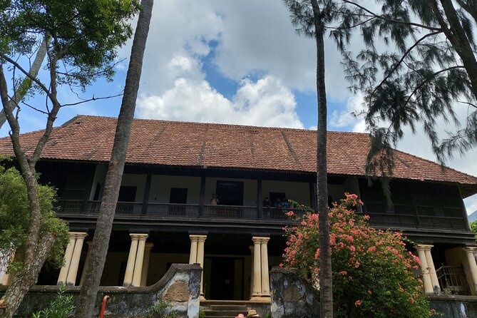Day Trip to Kanyakumari Beach and Padmanabhapuram Palace - Transportation Details