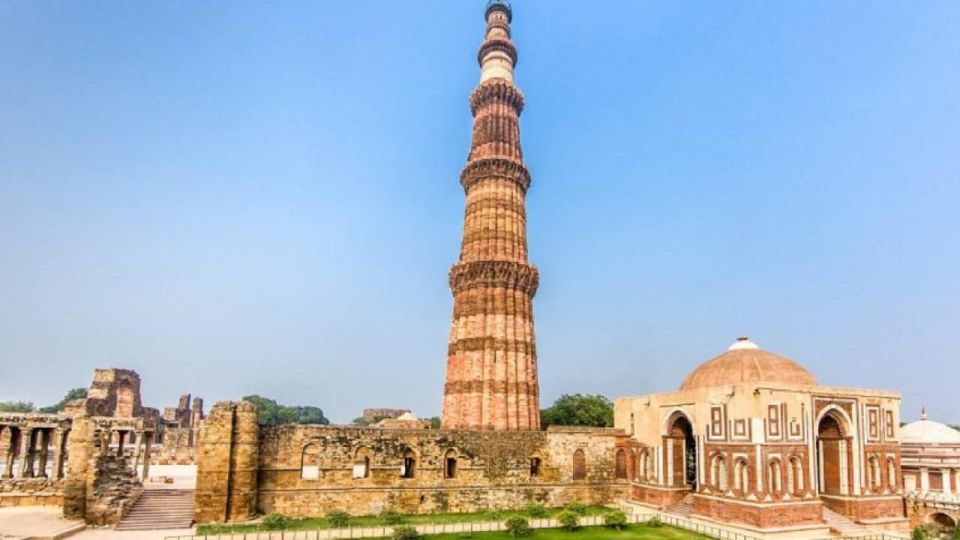 Delhi Archeological Sites Day Tour - Included Amenities