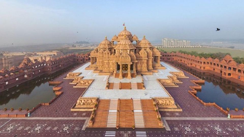 Delhi Temples and Spirituals Sites Day Tour - Akshardham Temple Experience