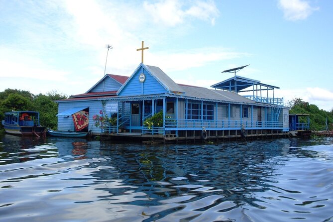 Discover Floating Villages and Tonle Sap Lake by Boat - Pickup and Start Time