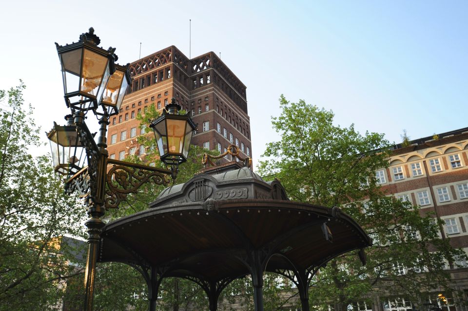 Düsseldorf: Guided Architecture Tour - Tour Inclusions