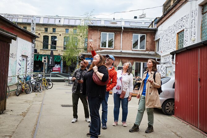 East Berlin Food and History Walking Tour - Tour Meeting Point